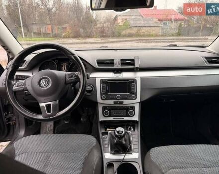 Серый Фольксваген Пассат, объемом двигателя 1.6 л и пробегом 493 тыс. км за 7999 $, фото 34 на Automoto.ua