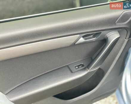 Серый Фольксваген Пассат, объемом двигателя 1.6 л и пробегом 285 тыс. км за 8200 $, фото 46 на Automoto.ua