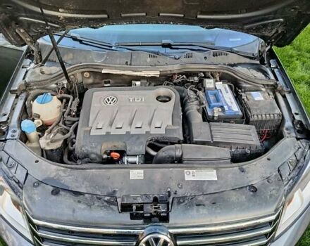 Серый Фольксваген Пассат, объемом двигателя 1.97 л и пробегом 290 тыс. км за 12000 $, фото 15 на Automoto.ua