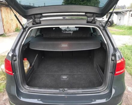 Сірий Фольксваген Пассат, об'ємом двигуна 2 л та пробігом 315 тис. км за 9600 $, фото 6 на Automoto.ua