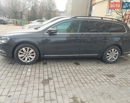 Серый Фольксваген Пассат, объемом двигателя 1.6 л и пробегом 227 тыс. км за 7500 $, фото 1 на Automoto.ua