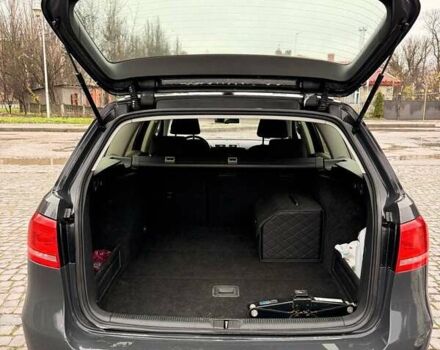 Серый Фольксваген Пассат, объемом двигателя 1.6 л и пробегом 493 тыс. км за 7999 $, фото 24 на Automoto.ua