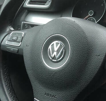 Серый Фольксваген Пассат, объемом двигателя 1.97 л и пробегом 270 тыс. км за 9300 $, фото 10 на Automoto.ua