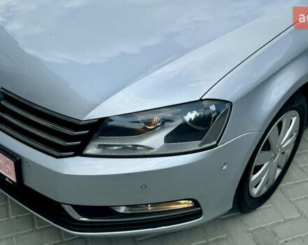 Серый Фольксваген Пассат, объемом двигателя 1.6 л и пробегом 230 тыс. км за 9000 $, фото 5 на Automoto.ua