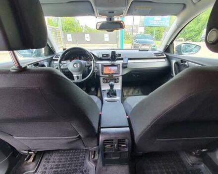 Серый Фольксваген Пассат, объемом двигателя 1.6 л и пробегом 319 тыс. км за 8500 $, фото 18 на Automoto.ua