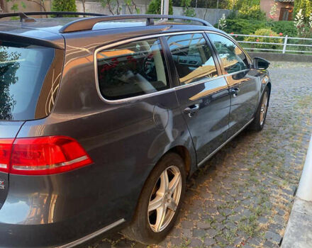 Серый Фольксваген Пассат, объемом двигателя 1.6 л и пробегом 262 тыс. км за 9200 $, фото 3 на Automoto.ua