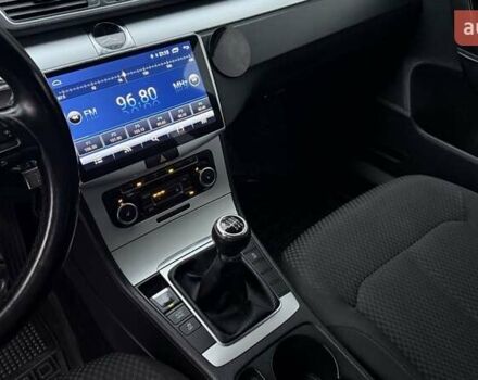 Сірий Фольксваген Пассат, об'ємом двигуна 1.6 л та пробігом 260 тис. км за 9250 $, фото 24 на Automoto.ua