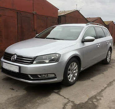 Серый Фольксваген Пассат, объемом двигателя 1.97 л и пробегом 270 тыс. км за 9300 $, фото 6 на Automoto.ua