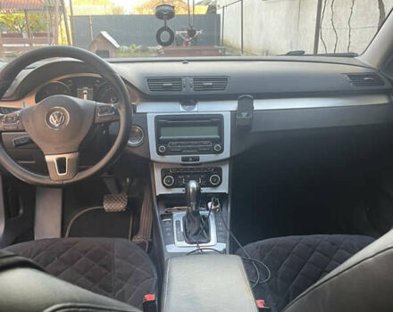 Серый Фольксваген Пассат, объемом двигателя 1.97 л и пробегом 331 тыс. км за 8200 $, фото 7 на Automoto.ua