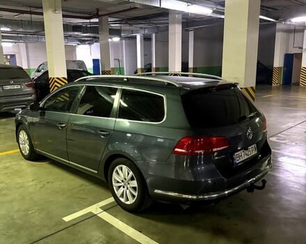 Серый Фольксваген Пассат, объемом двигателя 1.6 л и пробегом 360 тыс. км за 8000 $, фото 2 на Automoto.ua