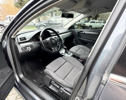 Серый Фольксваген Пассат, объемом двигателя 1.97 л и пробегом 303 тыс. км за 9599 $, фото 16 на Automoto.ua