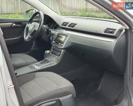 Серый Фольксваген Пассат, объемом двигателя 2 л и пробегом 243 тыс. км за 12800 $, фото 9 на Automoto.ua