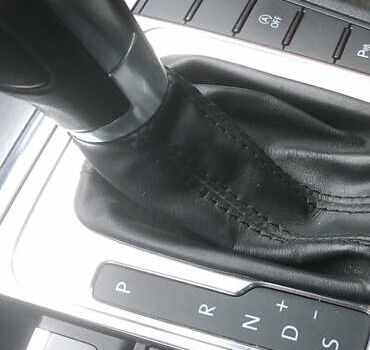 Серый Фольксваген Пассат, объемом двигателя 1.97 л и пробегом 270 тыс. км за 9300 $, фото 11 на Automoto.ua