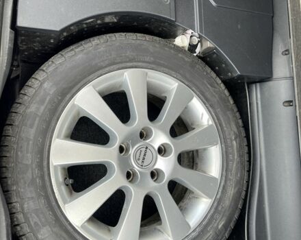 Серый Фольксваген Пассат, объемом двигателя 2 л и пробегом 270 тыс. км за 10300 $, фото 7 на Automoto.ua