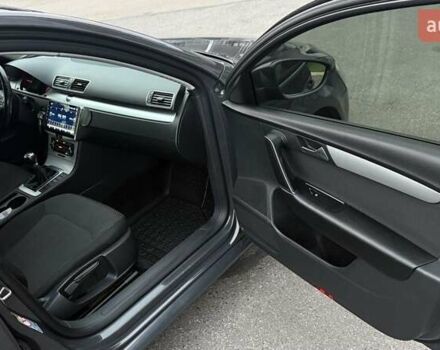 Сірий Фольксваген Пассат, об'ємом двигуна 1.6 л та пробігом 260 тис. км за 9250 $, фото 32 на Automoto.ua