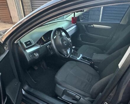 Сірий Фольксваген Пассат, об'ємом двигуна 1.6 л та пробігом 269 тис. км за 7800 $, фото 3 на Automoto.ua