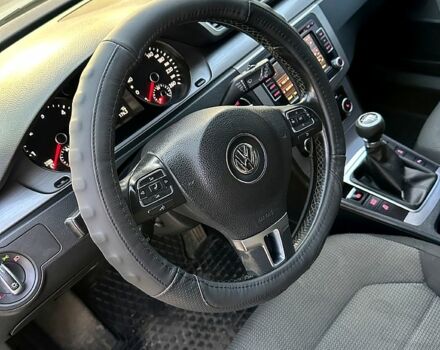 Серый Фольксваген Пассат, объемом двигателя 1.6 л и пробегом 276 тыс. км за 7000 $, фото 9 на Automoto.ua