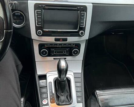 Серый Фольксваген Пассат, объемом двигателя 2 л и пробегом 319 тыс. км за 8200 $, фото 5 на Automoto.ua