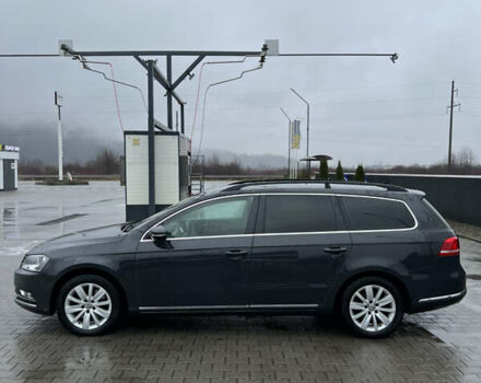 Серый Фольксваген Пассат, объемом двигателя 1.6 л и пробегом 337 тыс. км за 9500 $, фото 2 на Automoto.ua