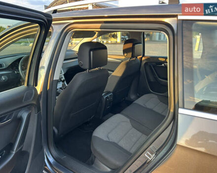 Сірий Фольксваген Пассат, об'ємом двигуна 1.6 л та пробігом 279 тис. км за 8900 $, фото 7 на Automoto.ua