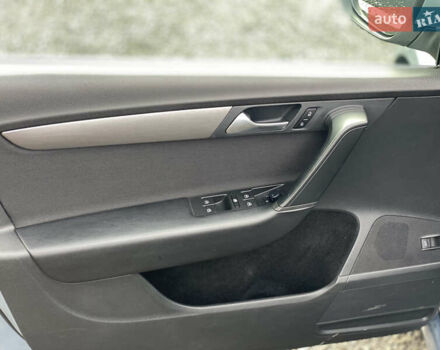 Серый Фольксваген Пассат, объемом двигателя 1.6 л и пробегом 285 тыс. км за 8200 $, фото 67 на Automoto.ua