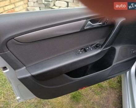 Серый Фольксваген Пассат, объемом двигателя 1.97 л и пробегом 174 тыс. км за 11900 $, фото 6 на Automoto.ua