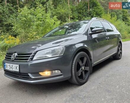 Серый Фольксваген Пассат, объемом двигателя 1.4 л и пробегом 264 тыс. км за 8800 $, фото 4 на Automoto.ua
