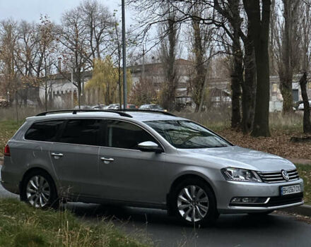 Серый Фольксваген Пассат, объемом двигателя 1.6 л и пробегом 280 тыс. км за 7500 $, фото 4 на Automoto.ua