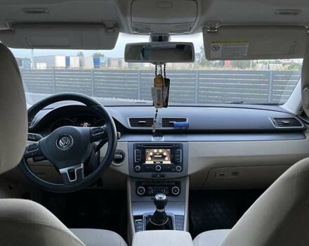 Серый Фольксваген Пассат, объемом двигателя 1.6 л и пробегом 292 тыс. км за 8299 $, фото 23 на Automoto.ua