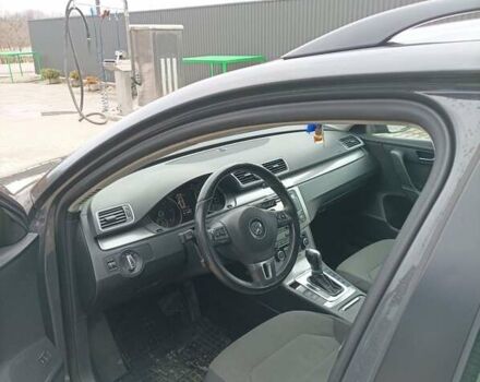 Серый Фольксваген Пассат, объемом двигателя 2 л и пробегом 290 тыс. км за 9900 $, фото 5 на Automoto.ua