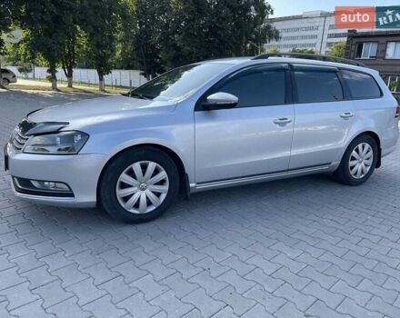 Сірий Фольксваген Пассат, об'ємом двигуна 1.6 л та пробігом 210 тис. км за 8300 $, фото 5 на Automoto.ua