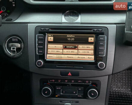 Серый Фольксваген Пассат, объемом двигателя 2 л и пробегом 281 тыс. км за 9800 $, фото 17 на Automoto.ua