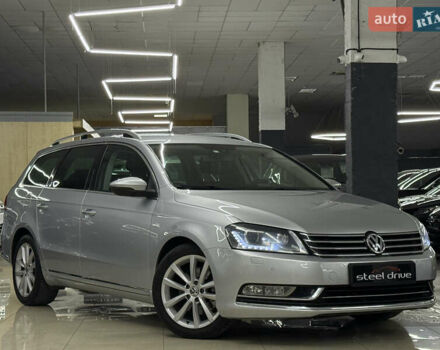 Серый Фольксваген Пассат, объемом двигателя 1.97 л и пробегом 250 тыс. км за 11499 $, фото 5 на Automoto.ua