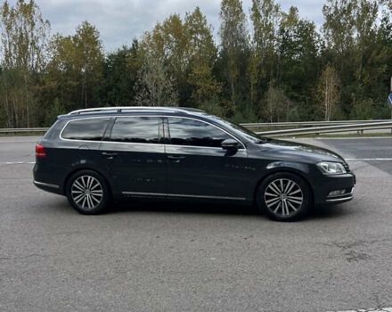 Серый Фольксваген Пассат, объемом двигателя 1.97 л и пробегом 303 тыс. км за 11000 $, фото 2 на Automoto.ua