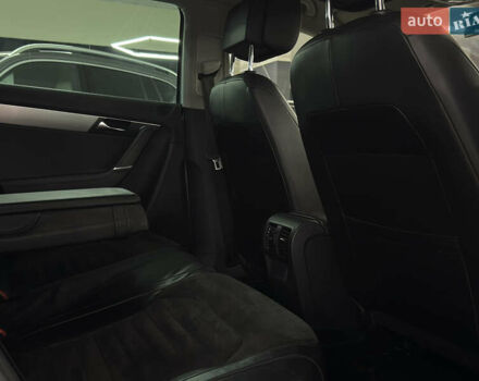 Серый Фольксваген Пассат, объемом двигателя 1.97 л и пробегом 250 тыс. км за 11499 $, фото 22 на Automoto.ua