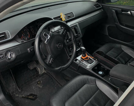 Сірий Фольксваген Пассат, об'ємом двигуна 2 л та пробігом 340 тис. км за 10900 $, фото 12 на Automoto.ua