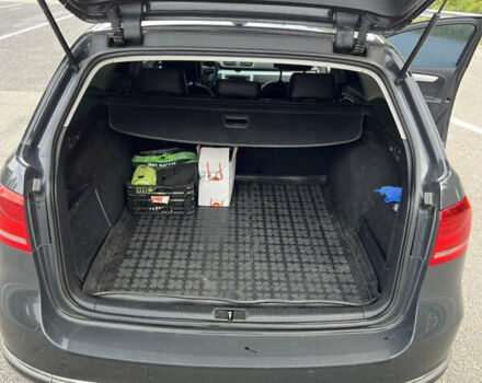 Серый Фольксваген Пассат, объемом двигателя 1.97 л и пробегом 303 тыс. км за 11000 $, фото 14 на Automoto.ua