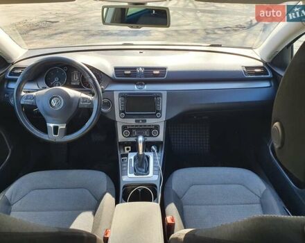 Серый Фольксваген Пассат, объемом двигателя 2 л и пробегом 243 тыс. км за 12800 $, фото 8 на Automoto.ua