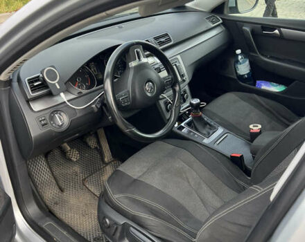 Серый Фольксваген Пассат, объемом двигателя 1.6 л и пробегом 278 тыс. км за 8800 $, фото 8 на Automoto.ua