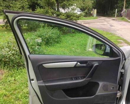 Серый Фольксваген Пассат, объемом двигателя 1.97 л и пробегом 292 тыс. км за 10000 $, фото 19 на Automoto.ua