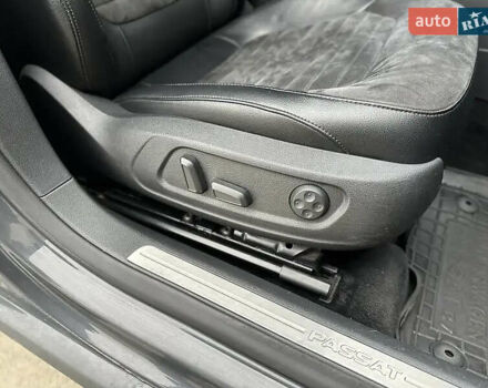 Серый Фольксваген Пассат, объемом двигателя 2 л и пробегом 363 тыс. км за 11000 $, фото 26 на Automoto.ua