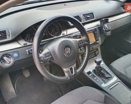 Серый Фольксваген Пассат, объемом двигателя 2 л и пробегом 250 тыс. км за 9800 $, фото 16 на Automoto.ua