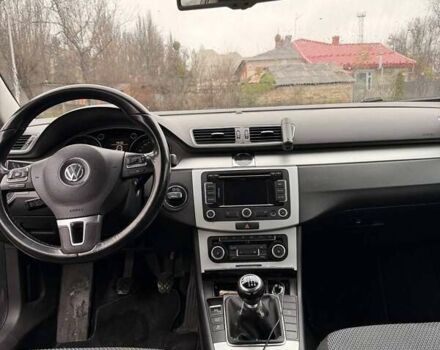 Серый Фольксваген Пассат, объемом двигателя 1.6 л и пробегом 493 тыс. км за 7999 $, фото 39 на Automoto.ua