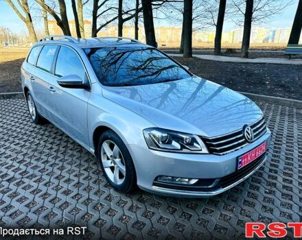 Серый Фольксваген Пассат, объемом двигателя 2 л и пробегом 227 тыс. км за 12000 $, фото 2 на Automoto.ua