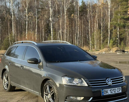 Серый Фольксваген Пассат, объемом двигателя 2 л и пробегом 363 тыс. км за 11000 $, фото 3 на Automoto.ua