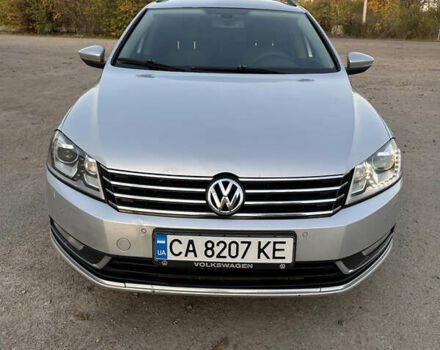 Серый Фольксваген Пассат, объемом двигателя 1.6 л и пробегом 276 тыс. км за 7000 $, фото 1 на Automoto.ua