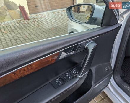 Серый Фольксваген Пассат, объемом двигателя 1.97 л и пробегом 280 тыс. км за 9500 $, фото 10 на Automoto.ua