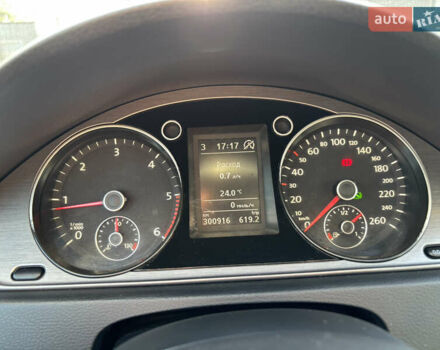 Серый Фольксваген Пассат, объемом двигателя 2 л и пробегом 310 тыс. км за 9900 $, фото 14 на Automoto.ua