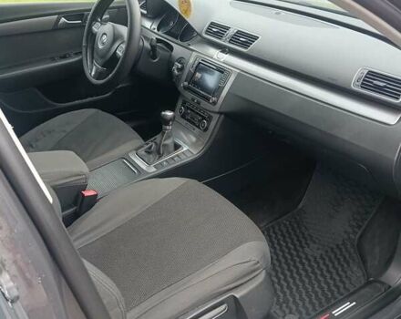 Сірий Фольксваген Пассат, об'ємом двигуна 1.97 л та пробігом 250 тис. км за 8100 $, фото 12 на Automoto.ua