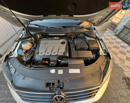 Серый Фольксваген Пассат, объемом двигателя 2 л и пробегом 310 тыс. км за 9900 $, фото 10 на Automoto.ua